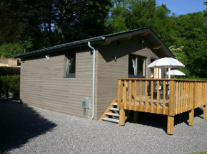 Отель Le Chalet Chaleureux B  Вьёвиль